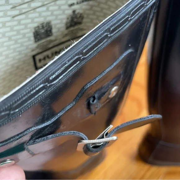 Hunter Women’s Original Tall Rubber Boots in Black SIZE 6 | Black Hunter Boots - Picture 9 of 14